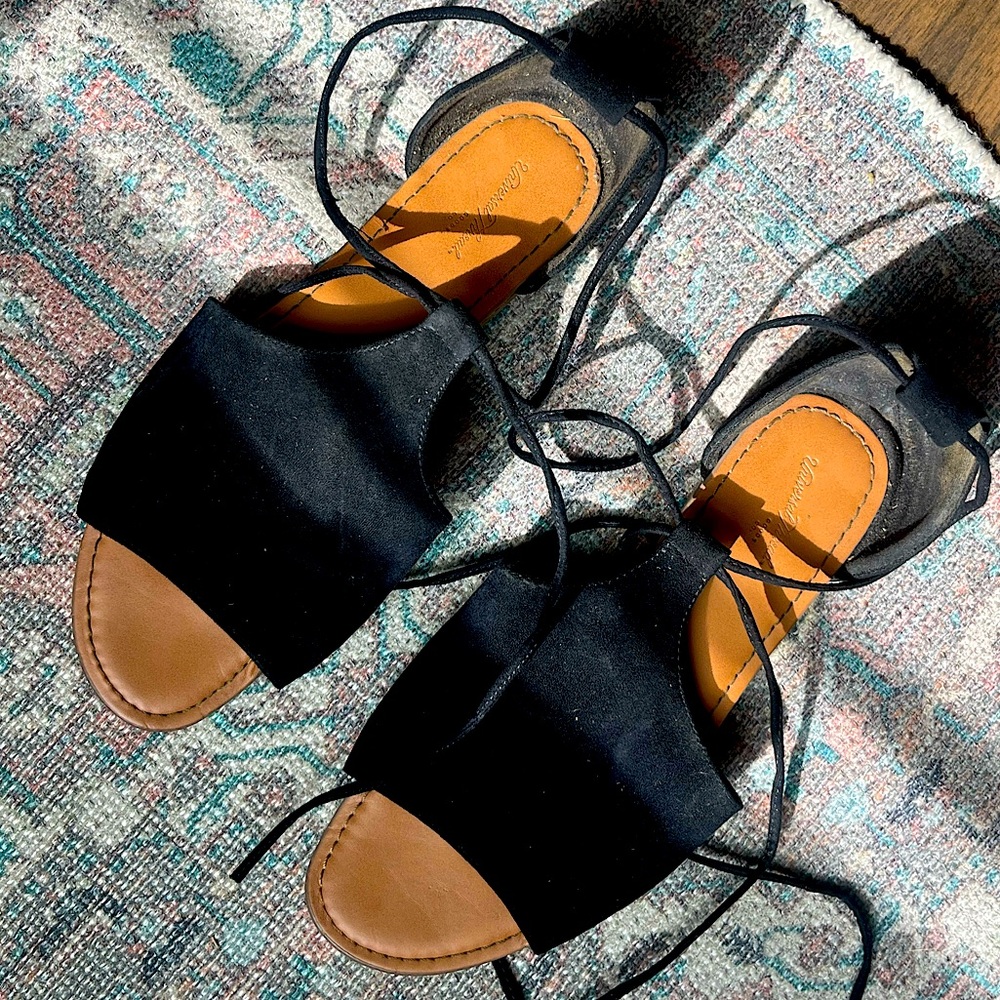 Universal Thread Tieup Sandals